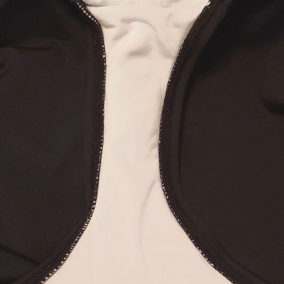 Carmen Marc Valvo Swimsuit - Picture 6 of 8